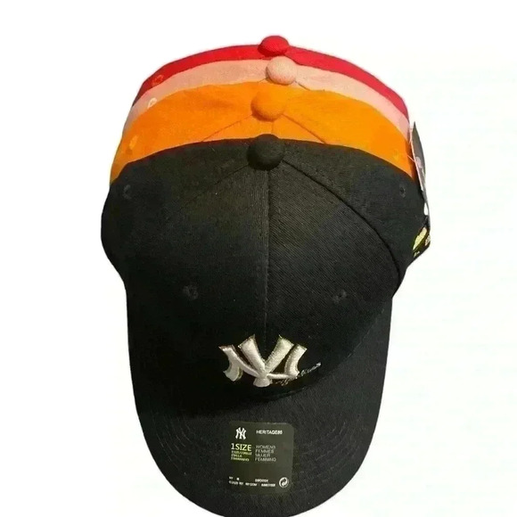 Accessories - Women baseball caps NEW (4 pack)